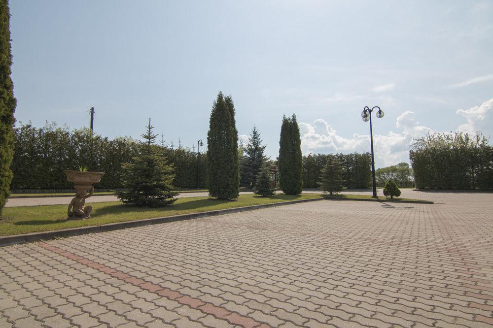 Holiday Stary Folwark Exterior foto